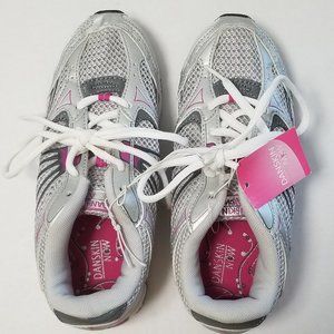 danskin now tennis shoes